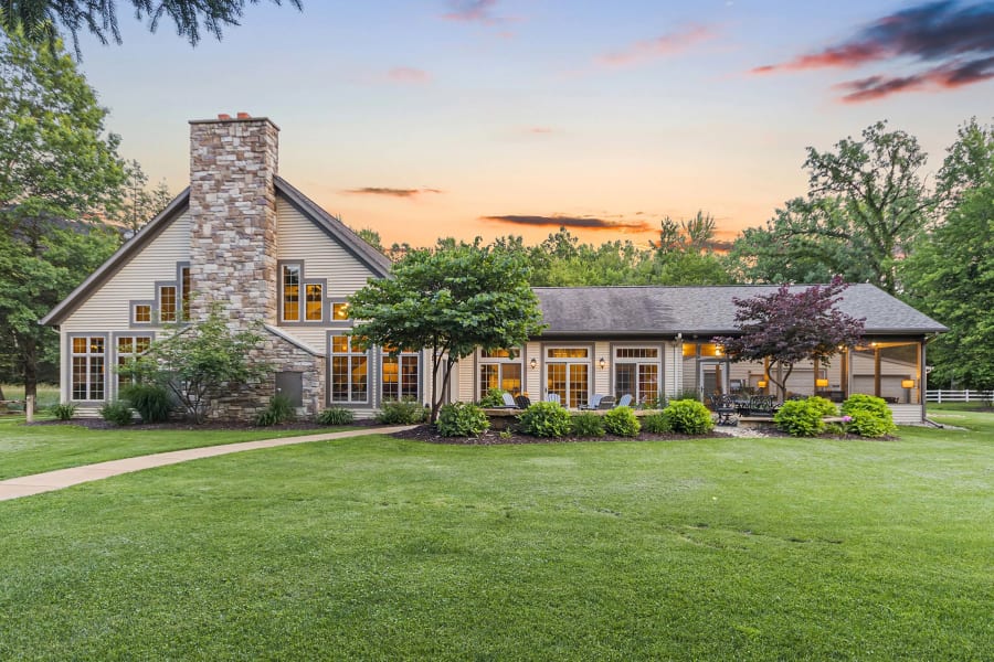 47684 21st Street, Southwest Michigan, Michigan | Luxury Real Estate | Luxury Sporting Lodge