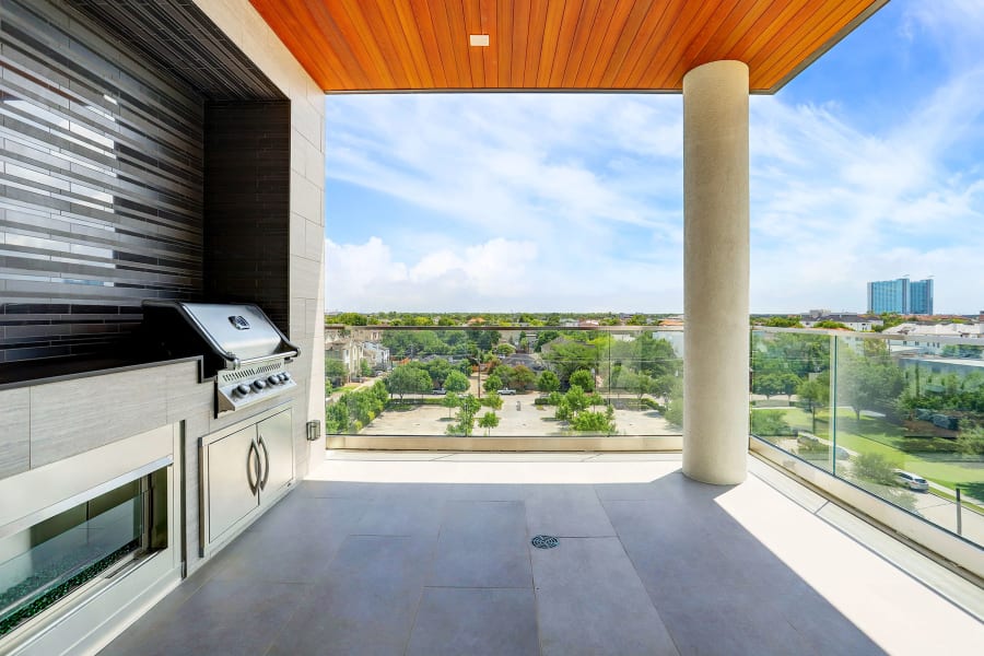 5104 Caroline Street 603 | Houston, Texas | Luxury Real Estate