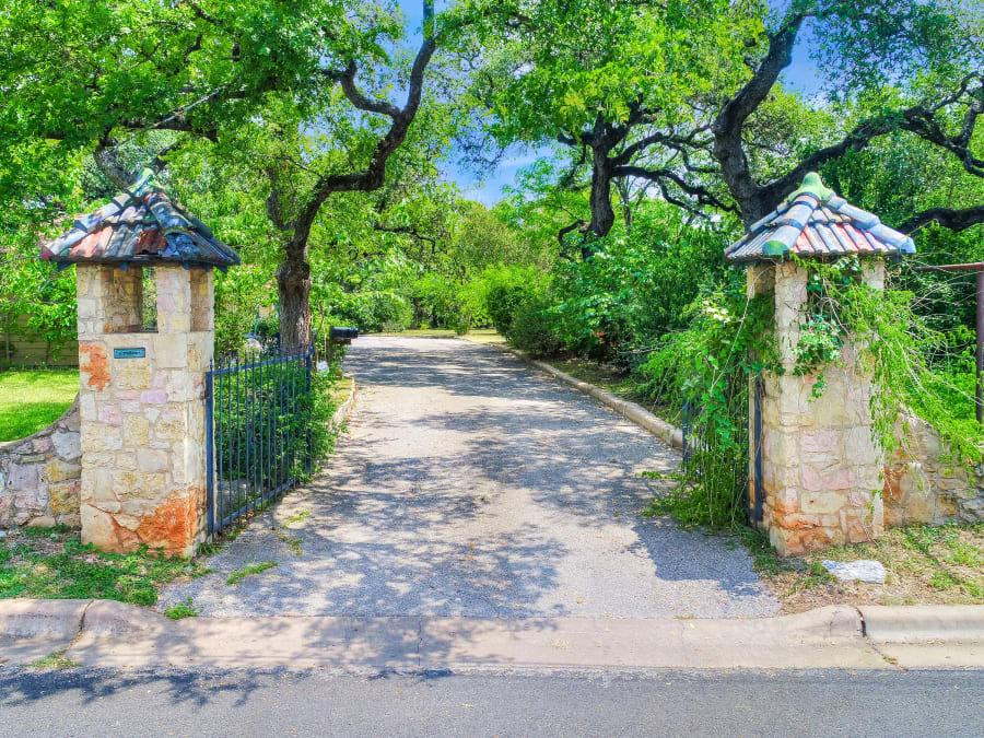 511 Barton Boulevard | Austin, Texas | Luxury Real Estate
