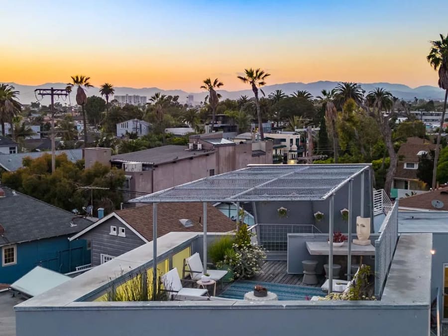 513 Grand Boulevard | Venice, CA | Luxury Real Estate | Concierge Auctions