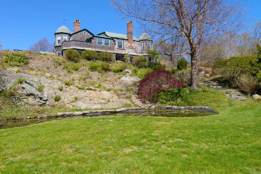 The Boulders | 52 Newport Street, Jamestown, RI | Luxury Real Estate