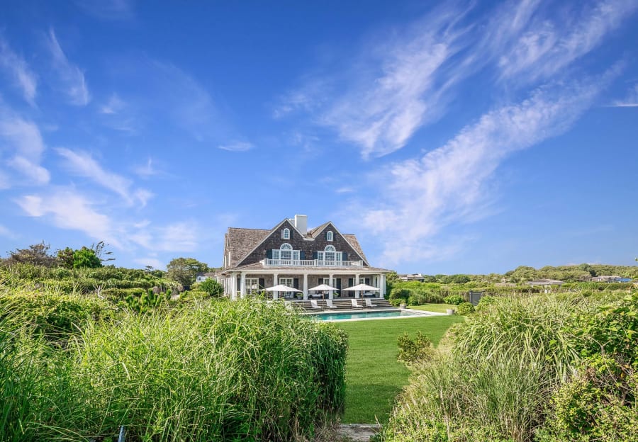 366 Gin Lane, Southampton, New York | Luxury Real Estate | Concierge Auction