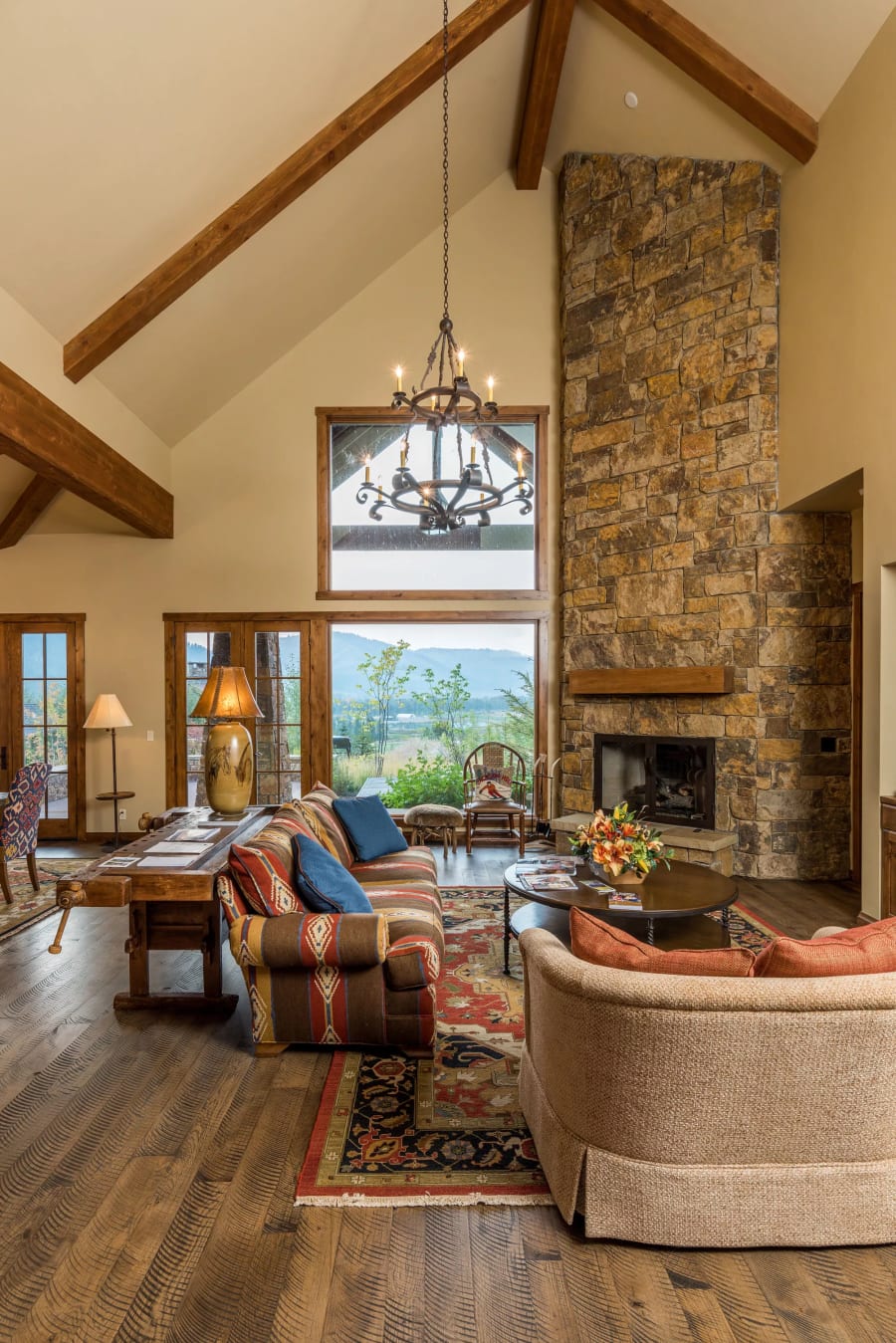 585 W Lodge Cottage Drive | Jackson, WY | Luxury Real Estate