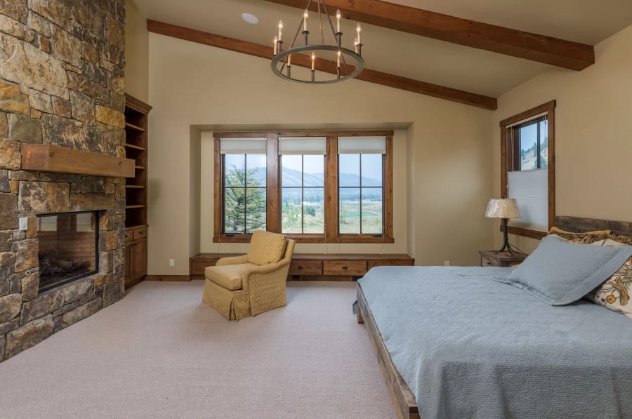 585 W Lodge Cottage Drive | Jackson, WY | Luxury Real Estate