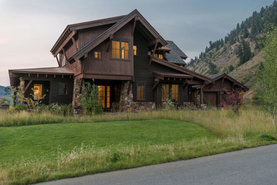 585 W Lodge Cottage Drive | Jackson, WY | Luxury Real Estate