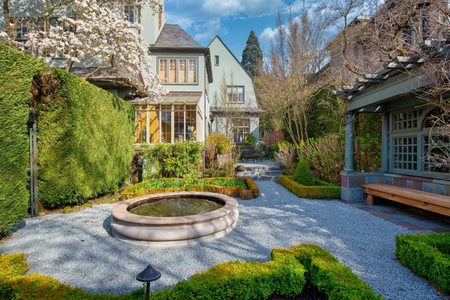 618 West Highland Drive | Seattle, WA | Luxury Real Estate