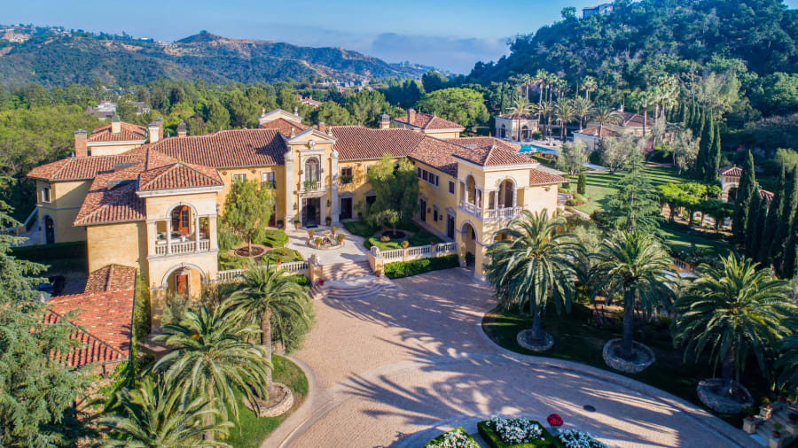 Villa Firenze | Beverly Hills, CA | Luxury Real Estate