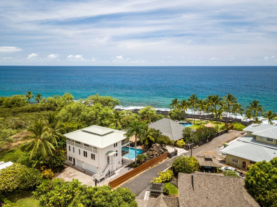 75-112 Kaiolu Drive | Kailua-Kona, HI | Luxury Real Estate