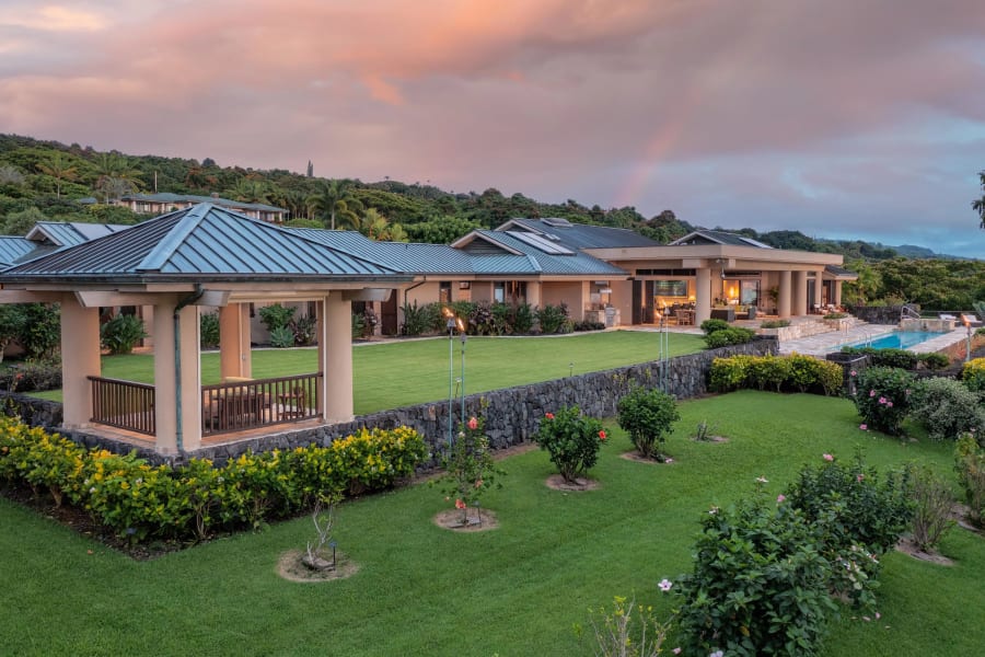 75-877 Keaolani Drive | Kona Coast, Big Island, HI | Luxury Real Estate