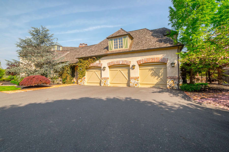 775 Allison Court | Moorestown, NJ | Luxury Real Estate