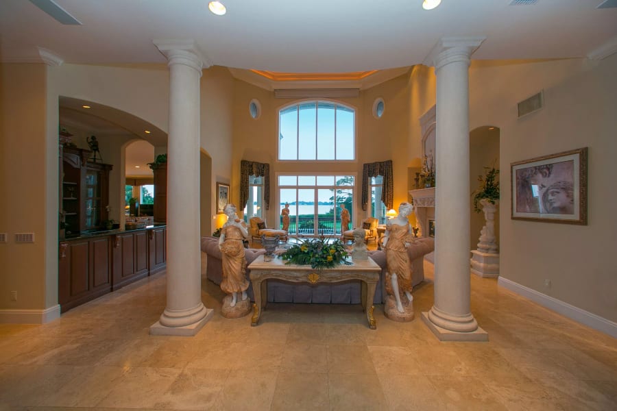 7922 South Holiday Drive | Sarasota, Florida | Luxury Real Estate