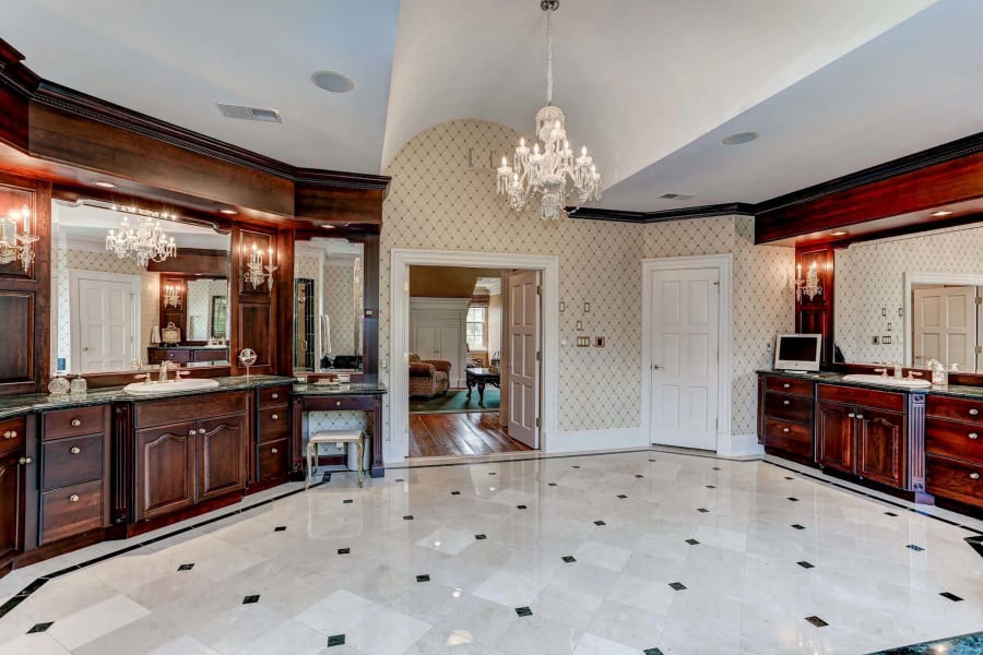 7984 Georgetown Pike | Near Washington D.C., VA | Luxury Real Estate