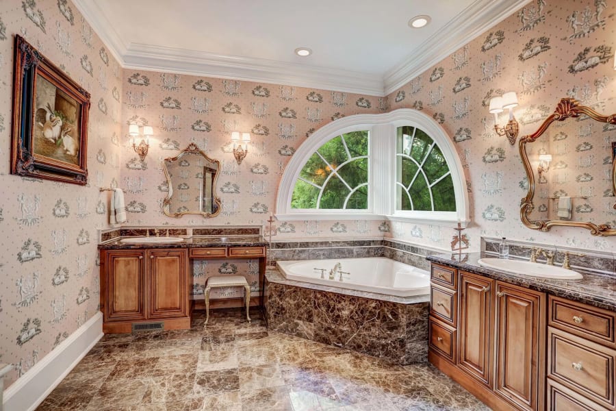 7984 Georgetown Pike | Near Washington D.C., VA | Luxury Real Estate