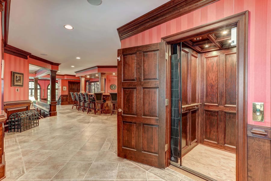 7984 Georgetown Pike | Near Washington D.C., VA | Luxury Real Estate