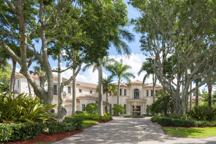 8495 Twin Lake Drive | Boca Raton, Florida | Luxury Real Estate