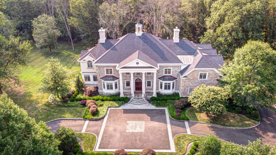 901 Brushtown Road | Near Philadelphia, PA | Luxury Real Estate