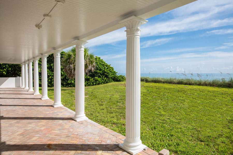 908 Holoma Drive | Vero Beach, FL | Luxury Real Estate