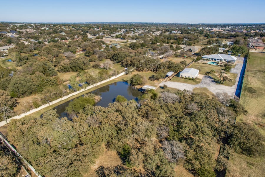 909 Little School Road | Kennedale, TX | Luxury Real Estate