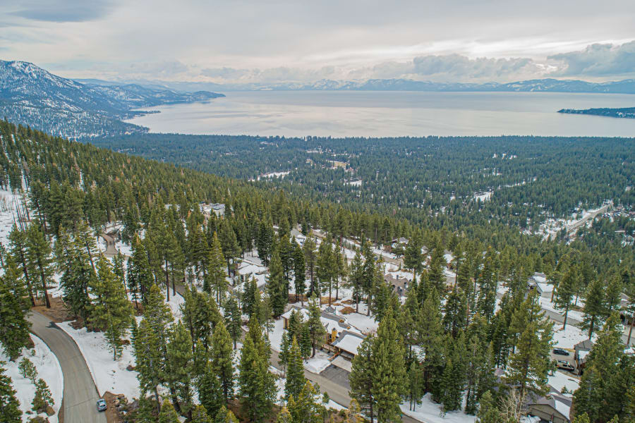 Near Lake Tahoe, NV, US