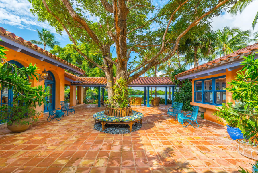 960 Harbor Drive | Key Biscayne, Florida | Luxury Real Estate