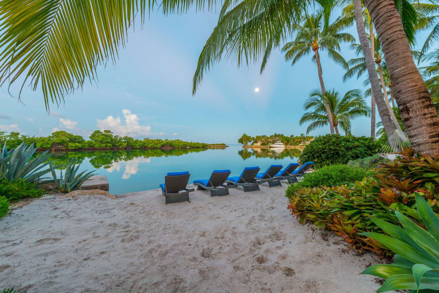 960 Harbor Drive | Key Biscayne, Florida | Luxury Real Estate