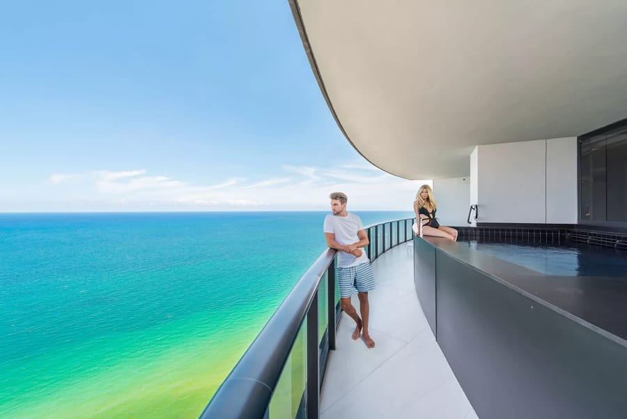 Porsche Design Tower, Residence 3605 | 18555 Collins Avenue | Sunny Isles Beach, Florida