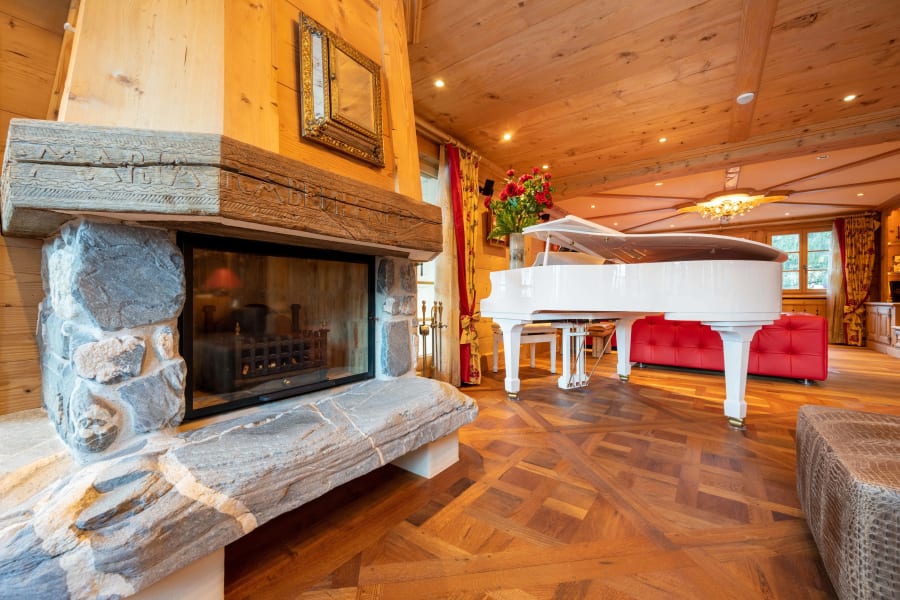 Grund Bei Gstaad | Gstaad, Switzerland | Luxury Real Estate