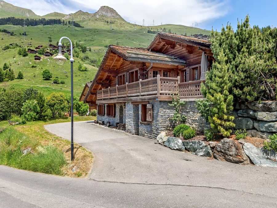 Classic Alpine Chalet | Verbier, Switzerland | Luxury Real Estate