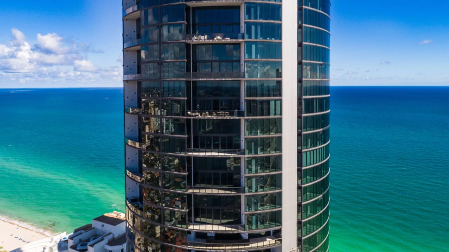 Porsche Design Tower, Residence 3605 | 18555 Collins Avenue | Sunny Isles Beach, Florida