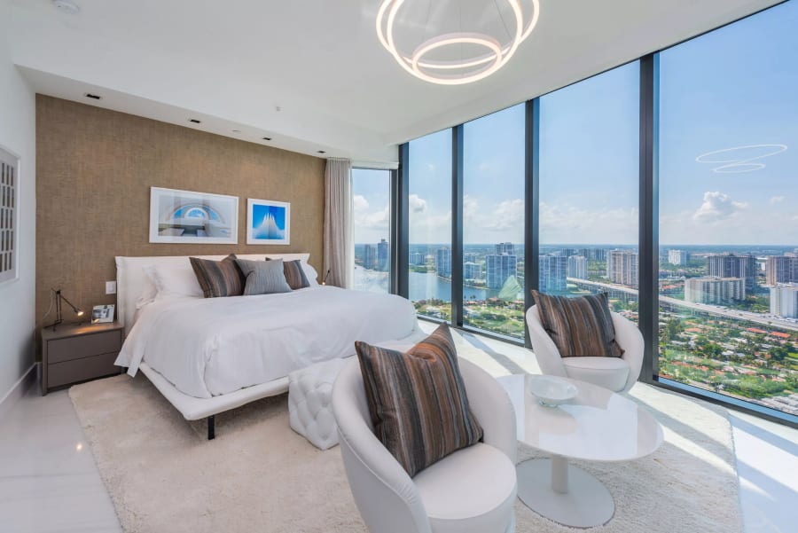 Porsche Design Tower, Residence 3605 | 18555 Collins Avenue | Sunny Isles Beach, Florida