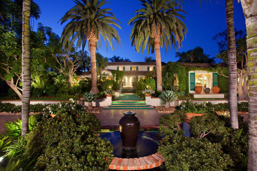 Hacienda de las Palmas | Rancho Santa Fe, CA | Luxury Real Estate