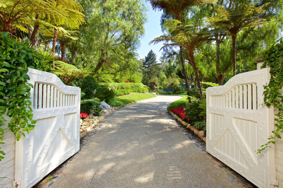 Hacienda de las Palmas | Rancho Santa Fe, CA | Luxury Real Estate