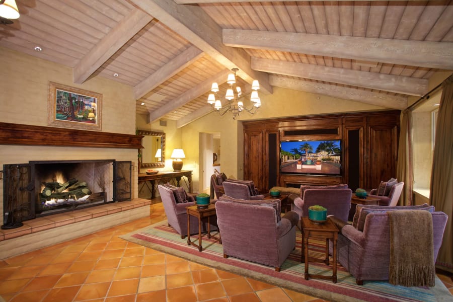 Hacienda de los Palmas | Rancho Santa Fe, CA | Luxury Real Estate
