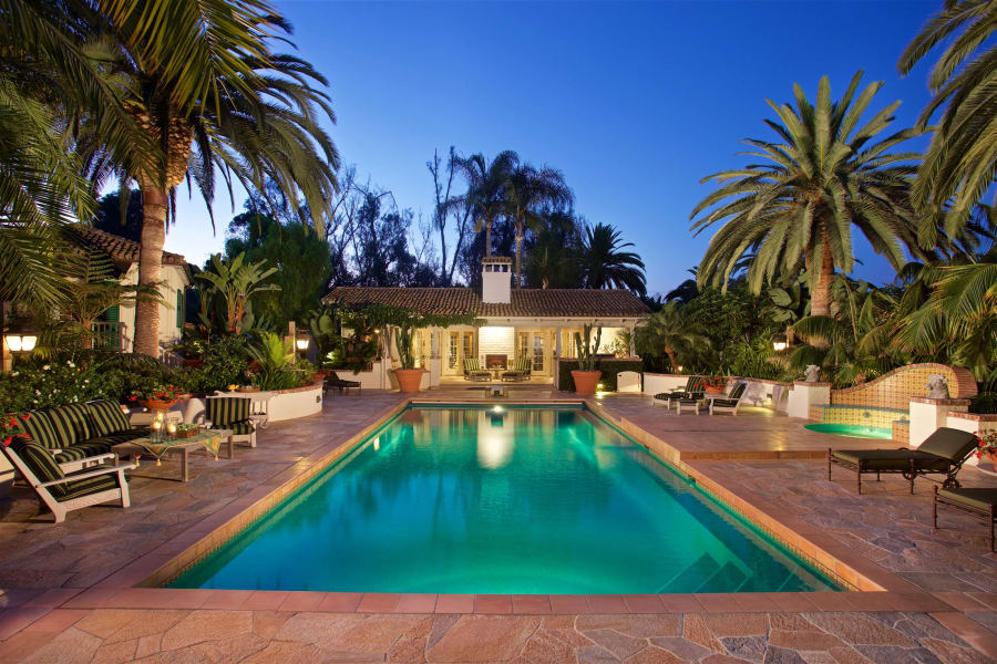 Hacienda de las Palmas | Rancho Santa Fe, CA | Luxury Real Estate