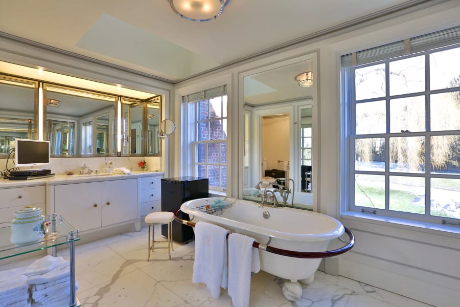 26 Park Lane Circle | Toronto, Ontario | Luxury Real Estate