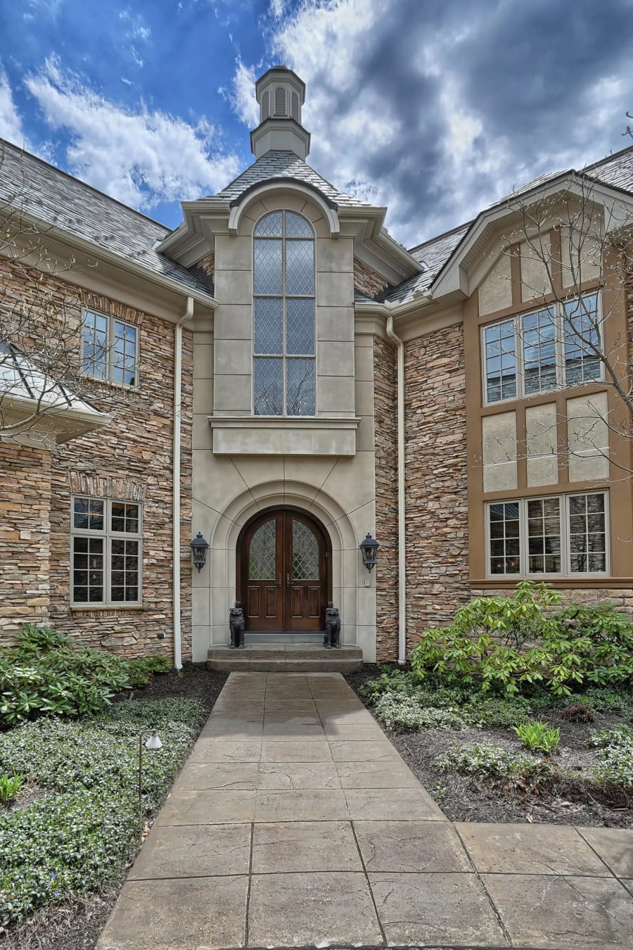 345 Arnold Avenue | Harrisburg, PA | Luxury Real Estate