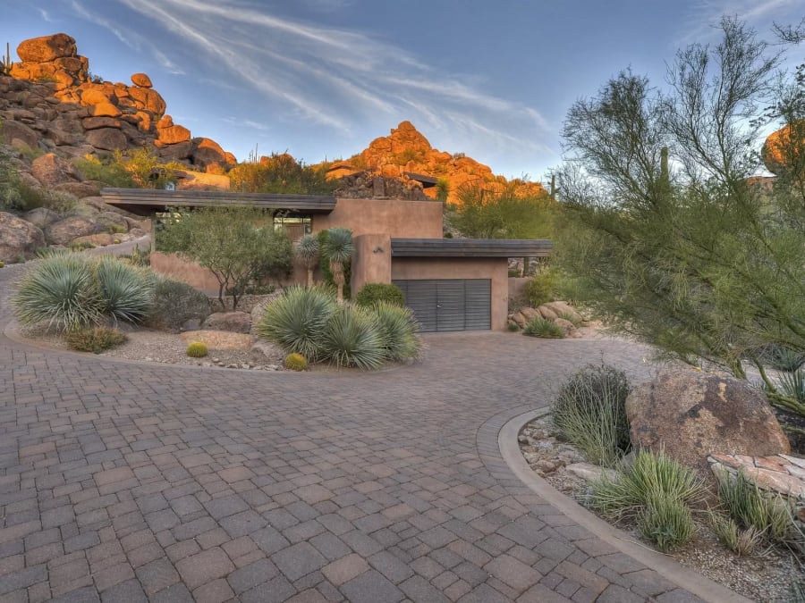 35237 North Ridgeway, Dr. | Carefree, AZ | Luxury Real Estate