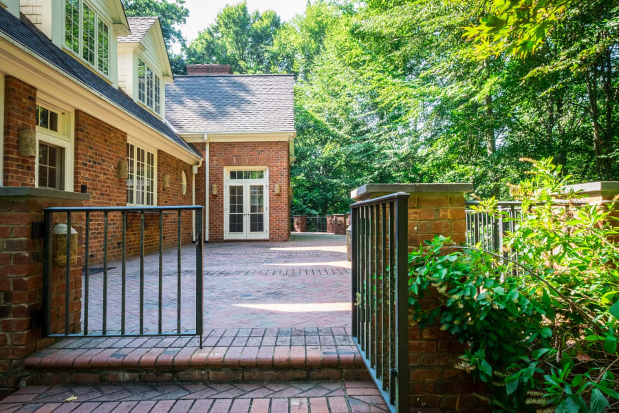 480 Stonegate Lane | Winston-Salem, NC | Luxury Real Estate