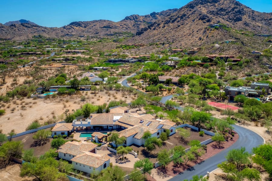 7839 North Foothills Drive South | Paradise Valley, Arizona | Luxury Real Estate