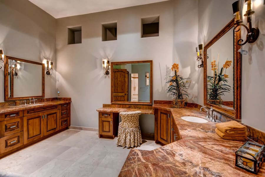 7839 North Foothills Drive South | Paradise Valley, Arizona | Luxury Real Estate