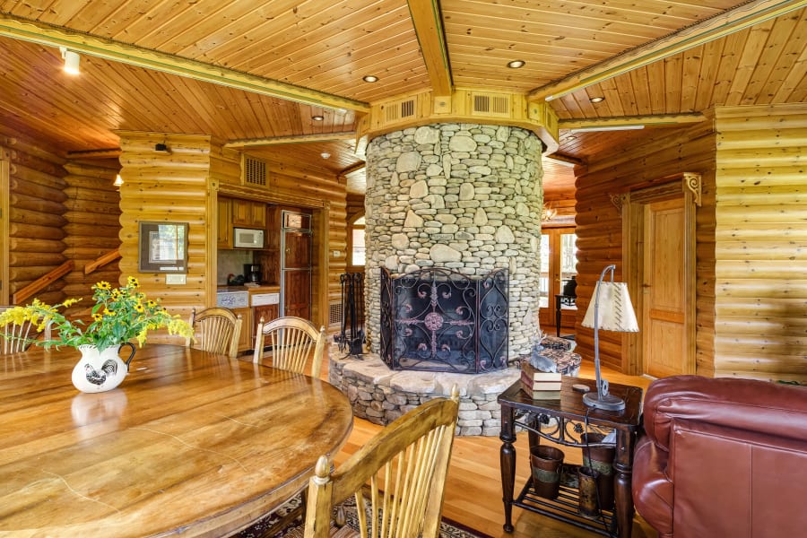 Falling Waters Mountain Lodge | 275 Kennemur Rd | Luxury Real Estate