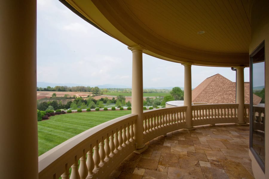 View Top Estate | 2250 Fredericksburg Road | Luxury Real Estate