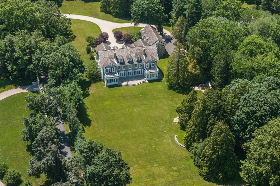 822 North Street | Greenwich, Connecticut | Luxury Real Estate