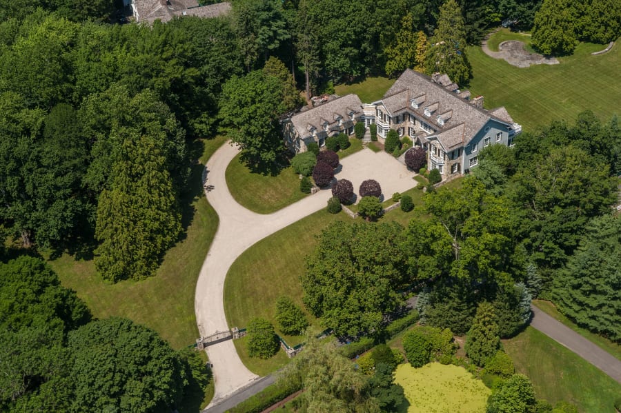 822 North Street | Greenwich, Connecticut | Luxury Real Estate