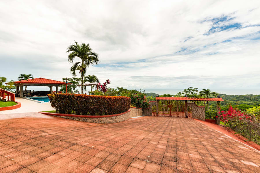 The Bella Rosa | Ojochal, Costa Rica | Luxury Real Estate