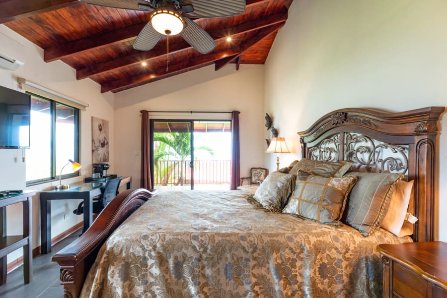 The Bella Rosa | Ojochal, Costa Rica | Luxury Real Estate