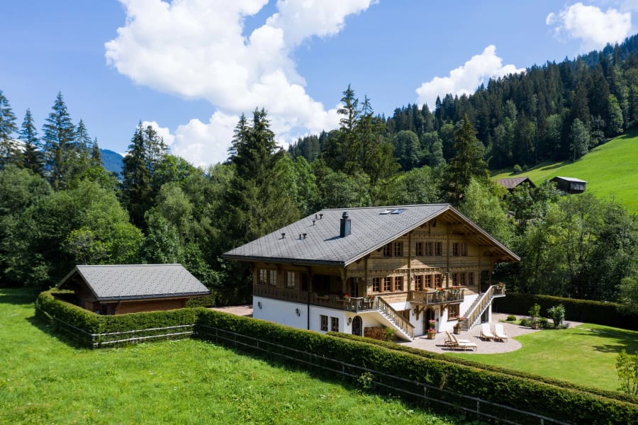 Grund Bei Gstaad | Gstaad, Switzerland | Luxury Real Estate