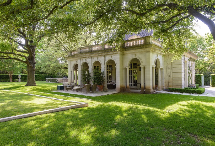 Walnut Place | Dallas, Texas | Luxury Real Estate