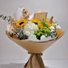 day-dreamer-sunflower-bouquet