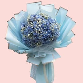 衷心的绣球花花束